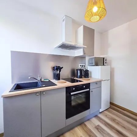 Apartment Carlappartement Design, Confort & Parking Prive Iv